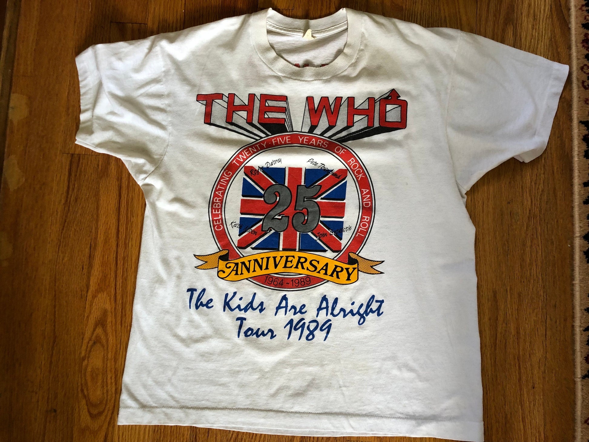 The Who • The Kids Alright 25th Anniversary Tour • Original 1989 Vintage Concert T-shirt Large• Pete Townshend • Roger Daltrey • Keith Moon